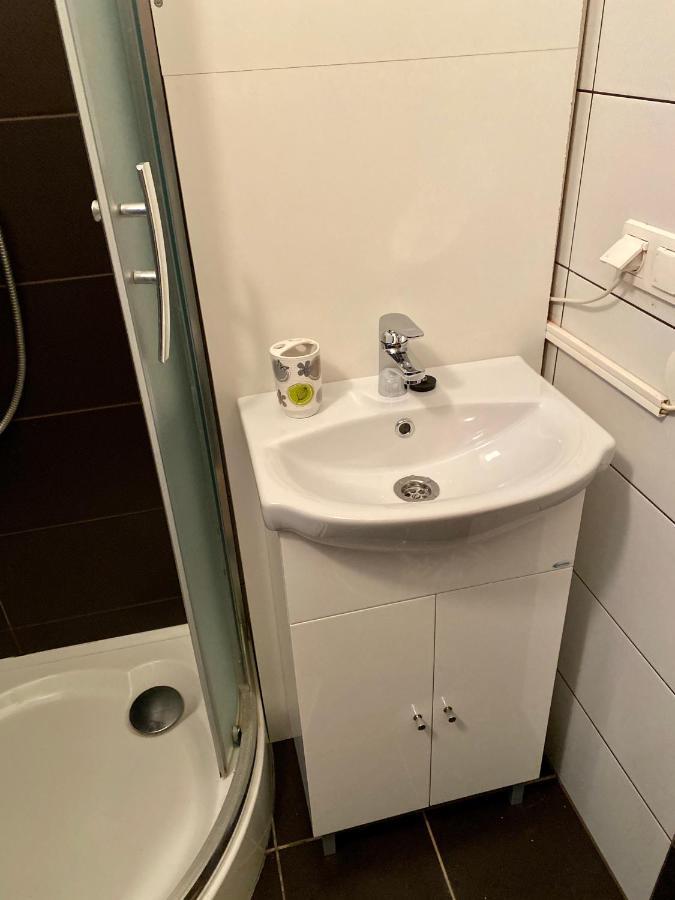 Árvíz Apartman Szeged Esterno foto