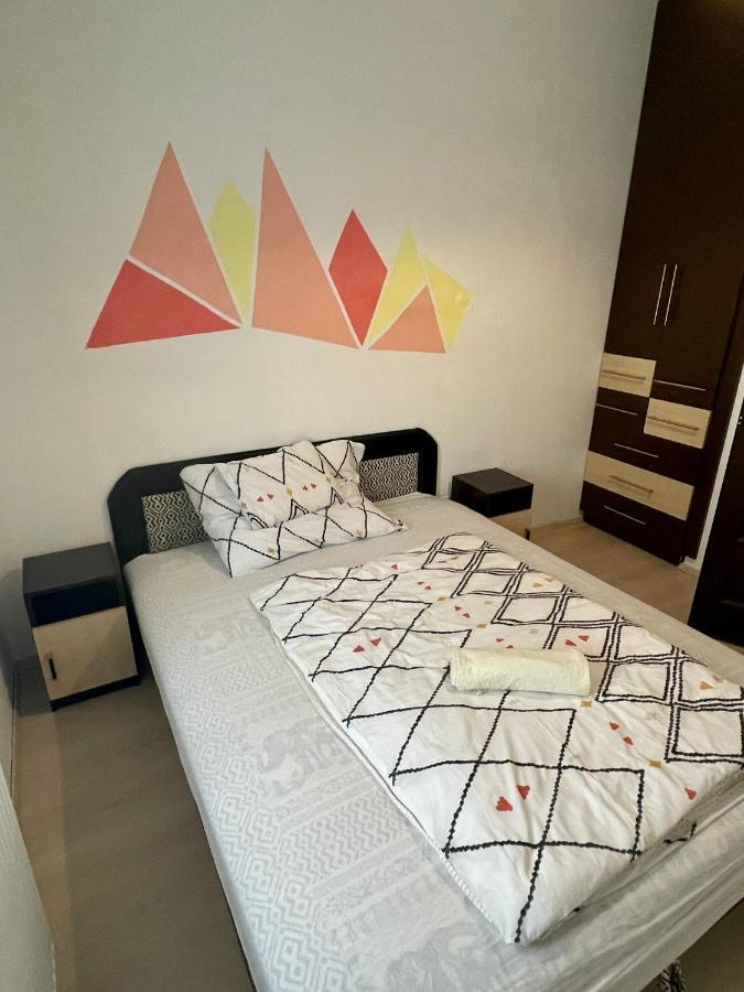 Árvíz Apartman Szeged Esterno foto