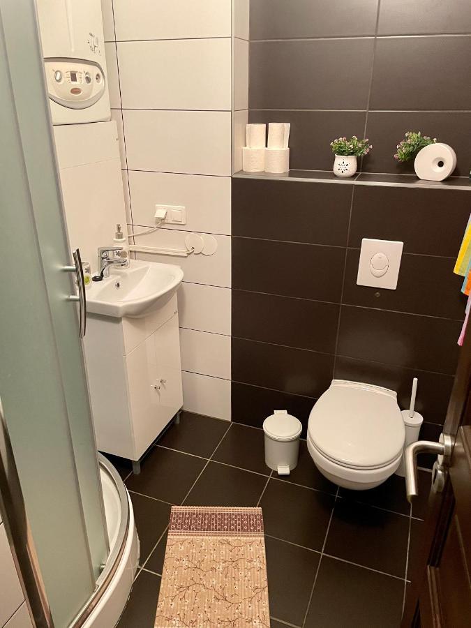 Árvíz Apartman Szeged Esterno foto