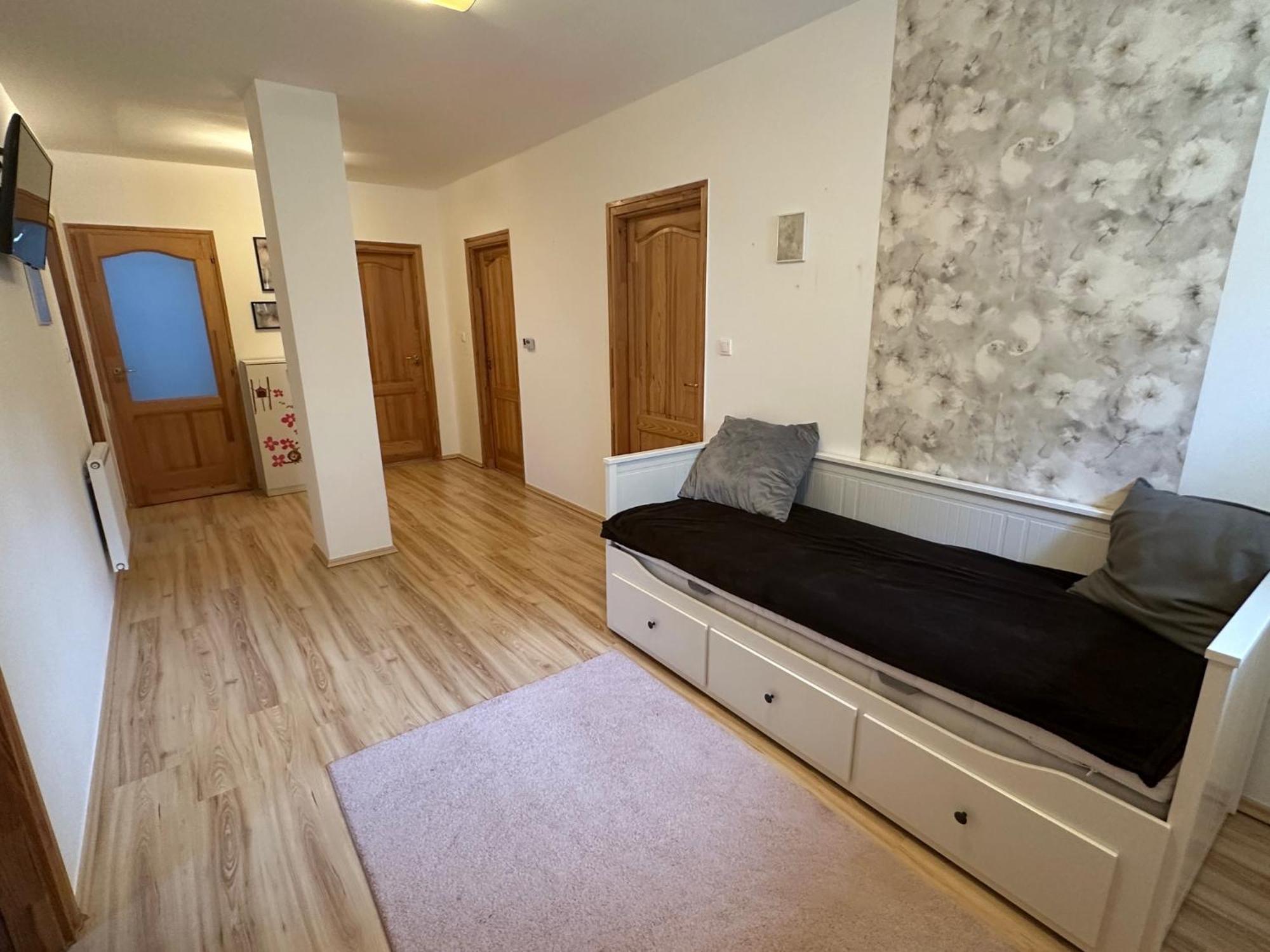 Árvíz Apartman Szeged Esterno foto