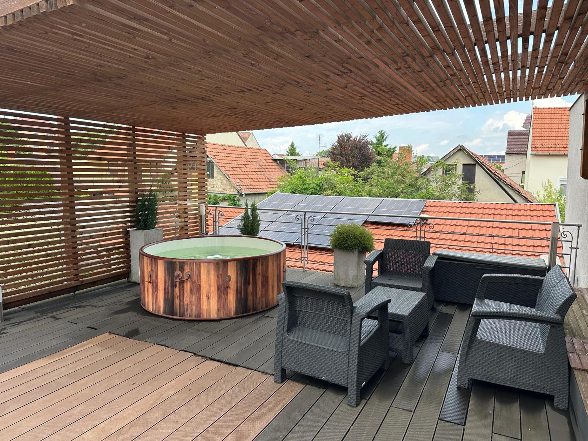 Árvíz Apartman Szeged Esterno foto